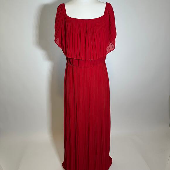 NWT Premier Amour Red Off The Shoulder Maxi Dress Womens Size 10 Pleated Formal - Picture 1 of 11
